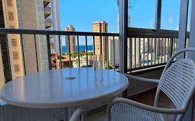 Edificio Karola Playa Levante